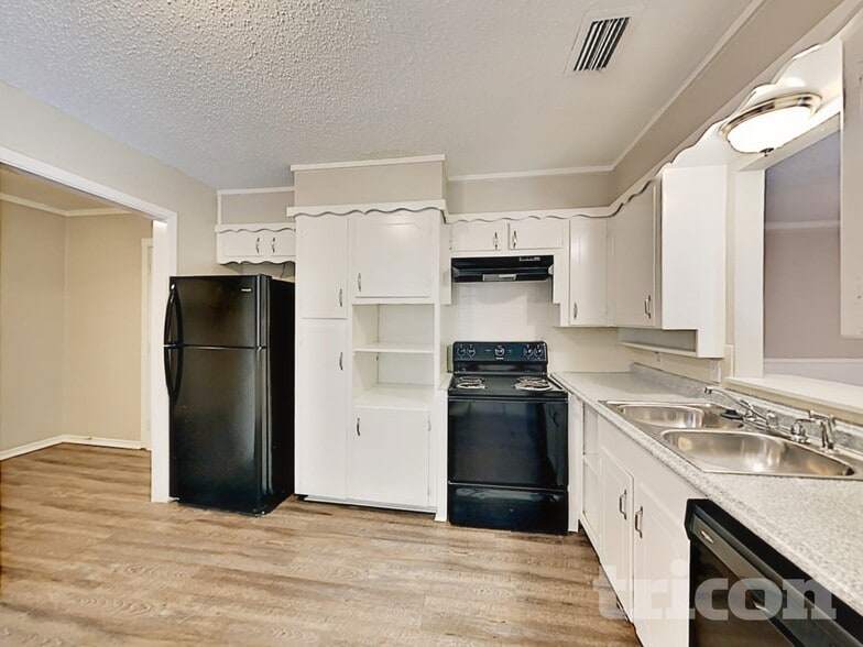 Building Photo - 429 W Ferndale Ln