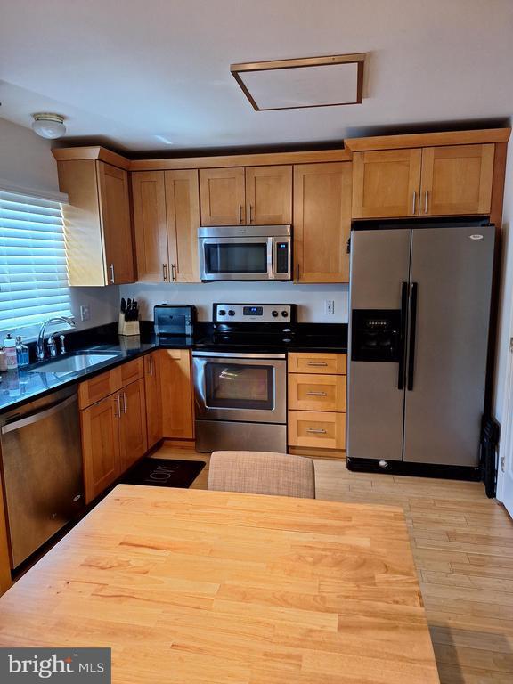 Building Photo - 13010 Abner Ave