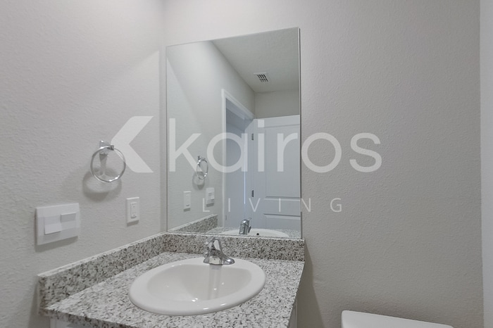 Building Photo - 4397 SW 85 Ln