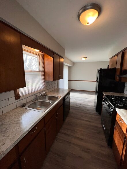 Building Photo - 3628 Bluebird Ave SW
