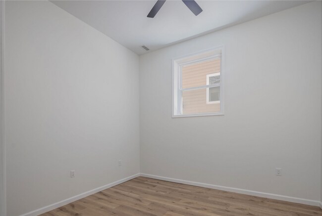 Building Photo - 3250 Lorain Ave