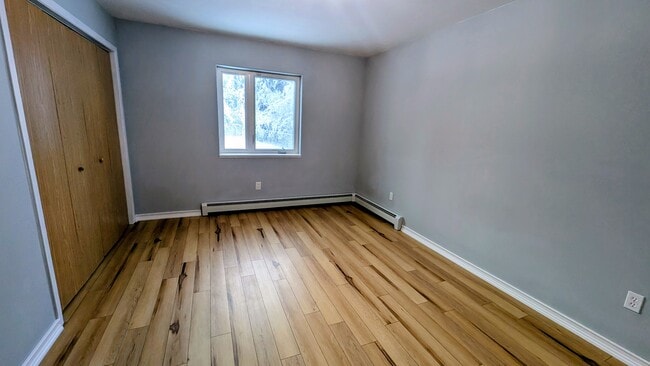 Building Photo - 3885 Sonoma Ave