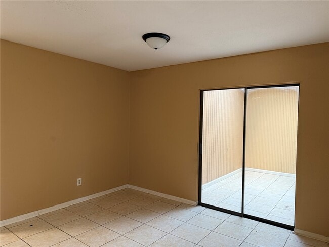 Building Photo - 12712 Sunset Dune Dr