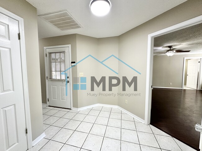 Building Photo - 307 Briarcliff Dr