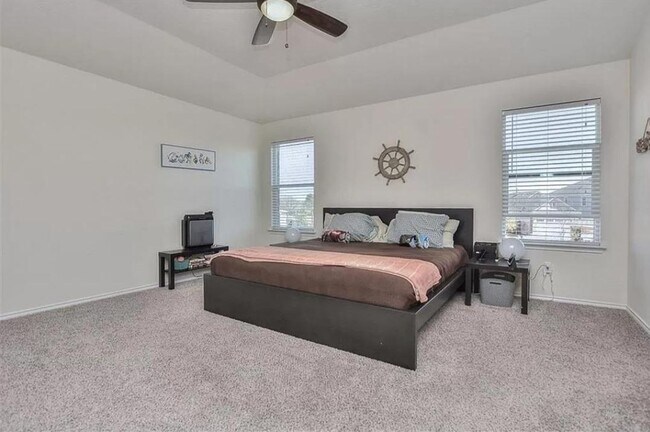 Building Photo - 2950 E Old Settlers Blvd