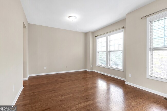 Building Photo - 836 Ivy Vine Way