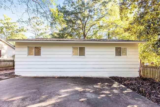 Building Photo - Earn Wealth While Leasing - Like a Homeowner - Lease to Own