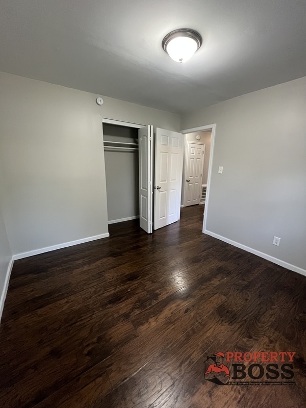 Building Photo - 4232 20th Pl