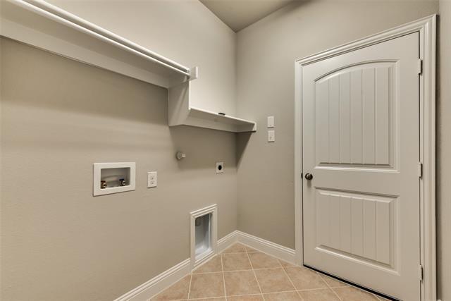 Building Photo - 800 Bird Creek Dr