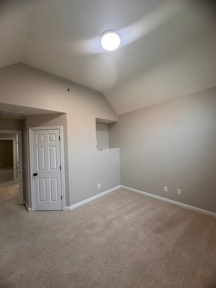 3rd bedroom - 3317 Beaumont Centre Cir