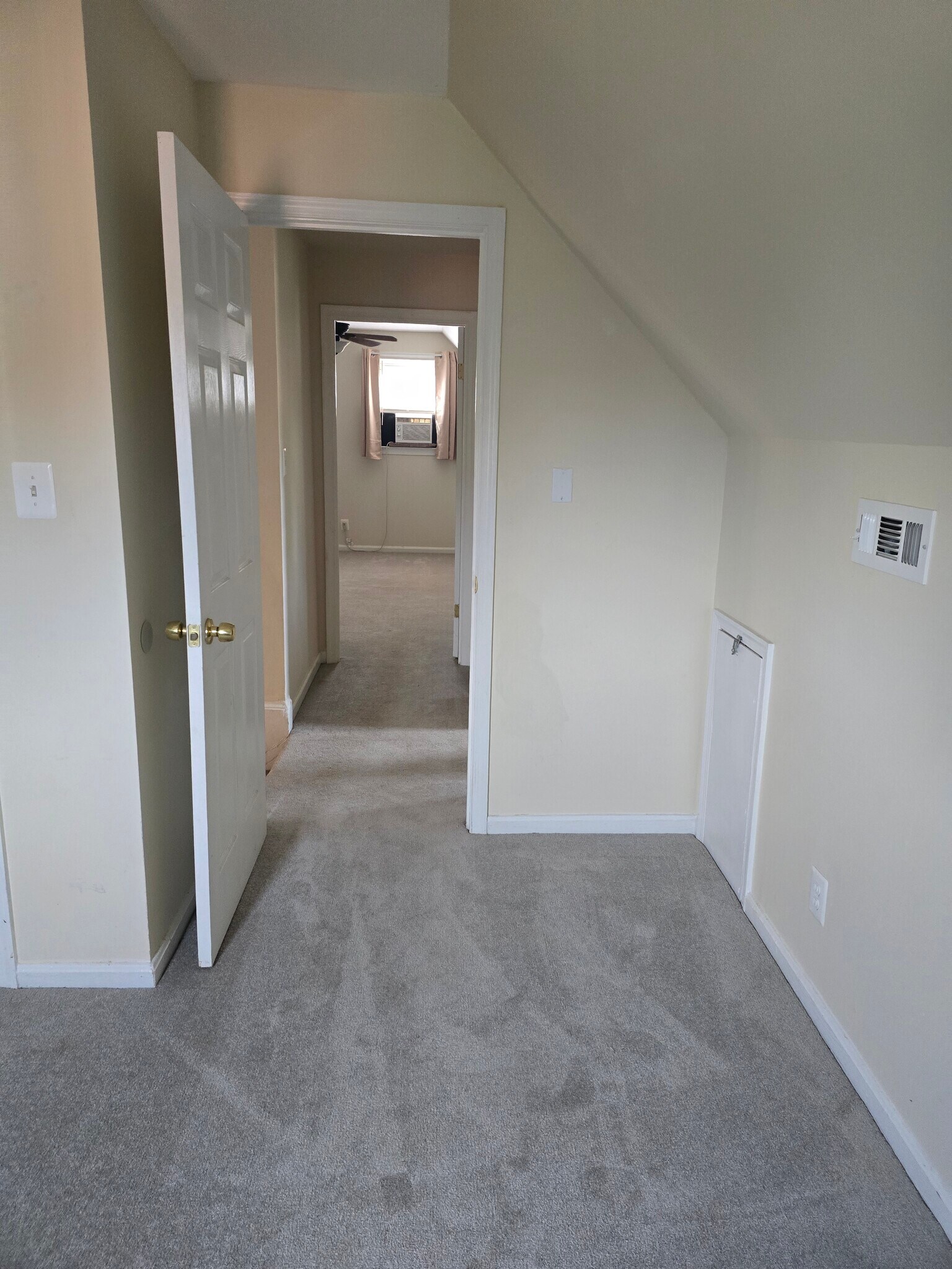 Building Photo - 316 High St