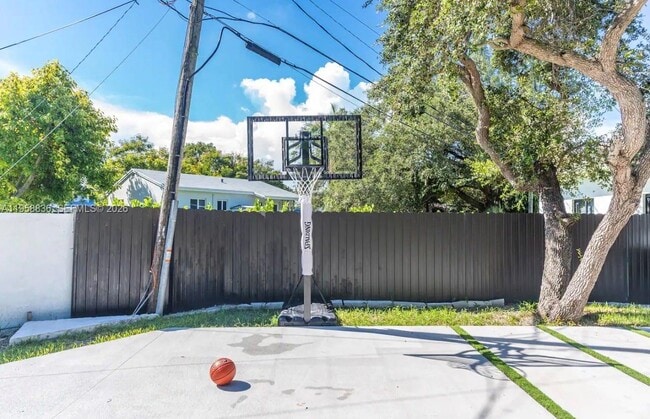 Building Photo - 9958 SW 216th St