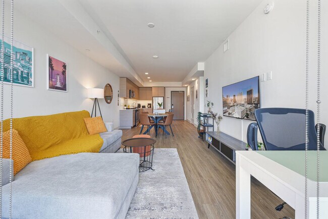 Building Photo - 702 Broadway-SI FL13-ID1251881P