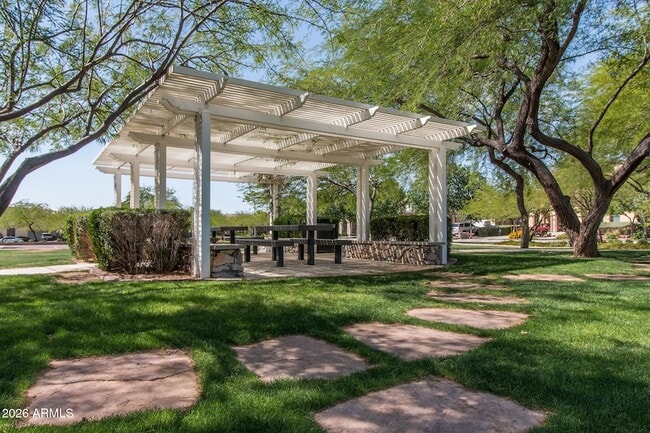 Building Photo - 2019 N Marketside Ave