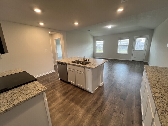 Building Photo - 317 Denison Dm