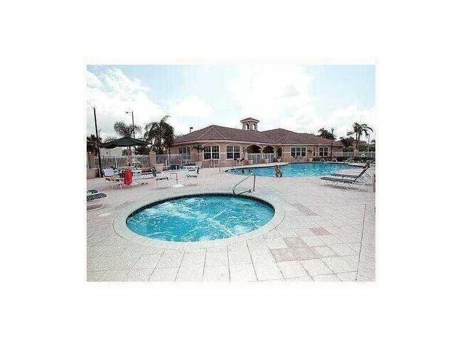 Building Photo - 5001 Wiles Rd