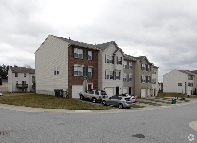 Primary Photo - Saddle Ridge Duplexes