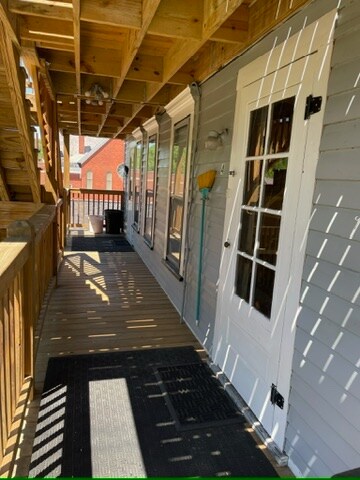 Building Photo - 2 W 2nd St