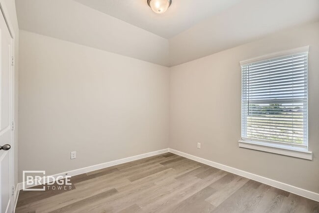 Building Photo - BALLSTON PLAN