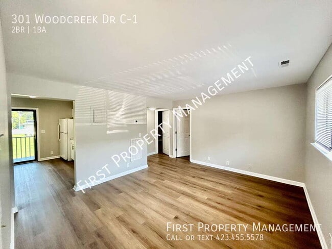 Building Photo - 301 Woodcreek Rd