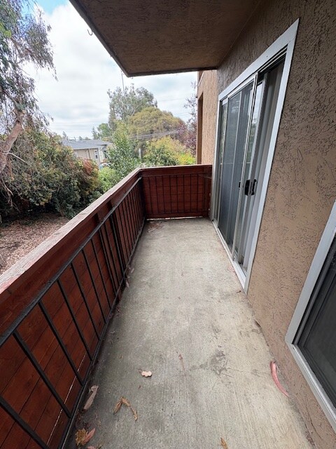 Building Photo - 5412 Claremont Ave