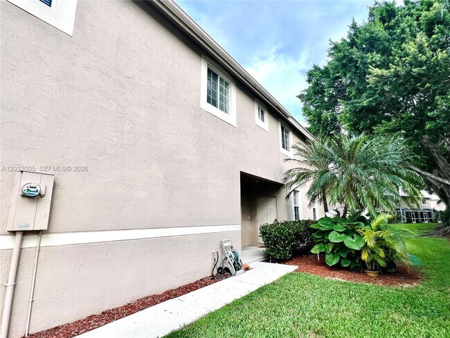 Building Photo - 2176 Salerno Cir