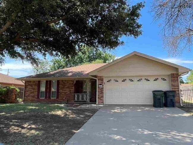 Primary Photo - 2807 Concho Ln