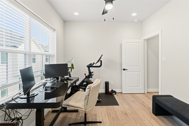 Building Photo - 4905 Avenue J