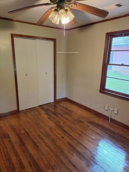 Building Photo - 575 Grenada Terrace