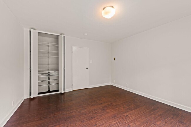 Building Photo - 4201 Cathedral Ave NW