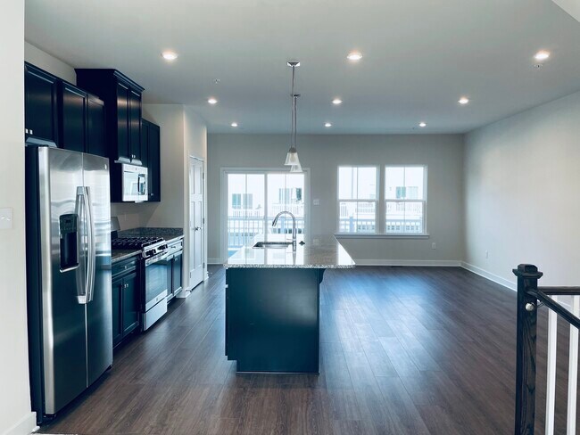 Building Photo - 507 Scarlet Maple Pl