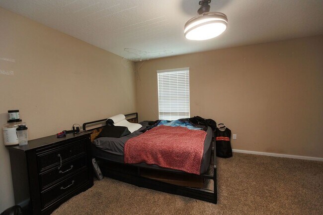 Building Photo - 3 Bedroom 2.5 bath home near Downtown with quick access to I-95 and the beaches