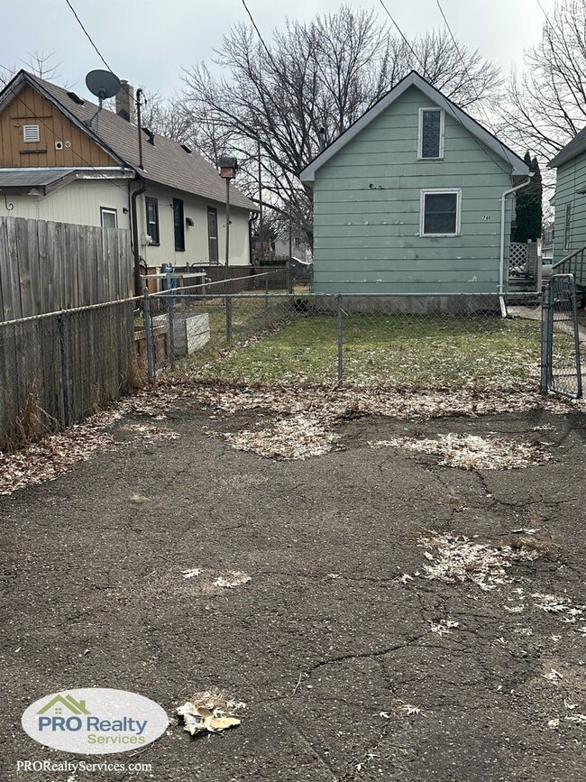 Building Photo - 761-763 Blair Ave