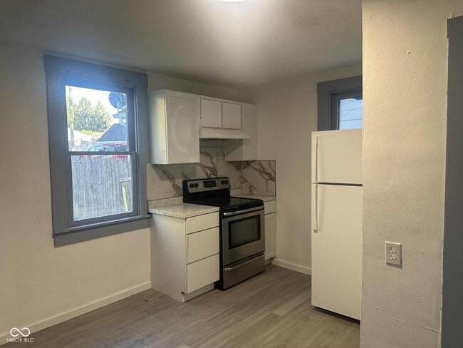 Building Photo - 1437 Kappes St