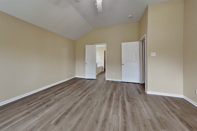 Building Photo - 6530 Portlick Dr