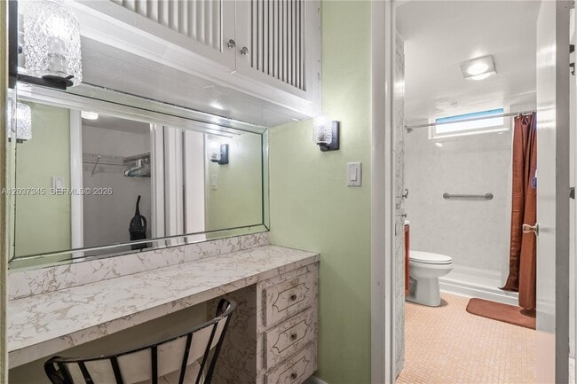 Building Photo - 2861 Leonard Dr