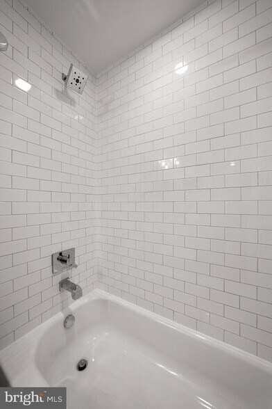 Building Photo - 811 Upshur St NW