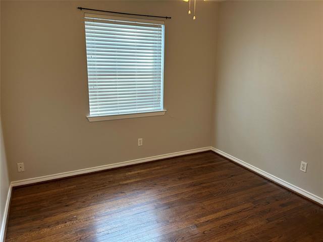 Building Photo - 7830 Claremont Dr