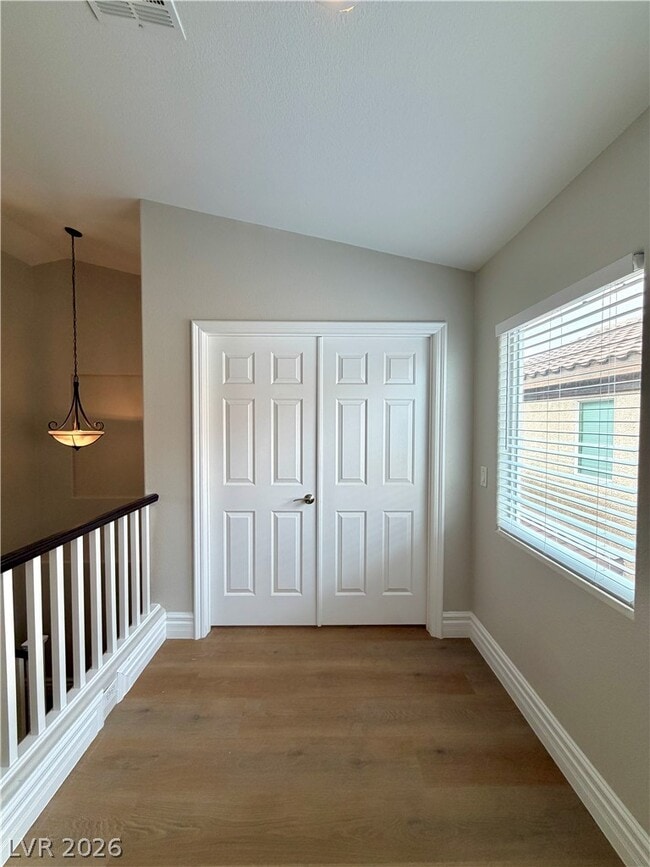 Building Photo - 299 Dogleg Dr