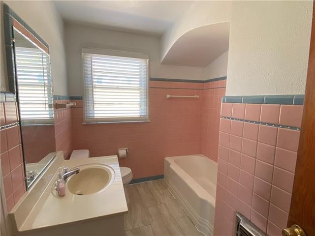 Building Photo - 3124 48th St