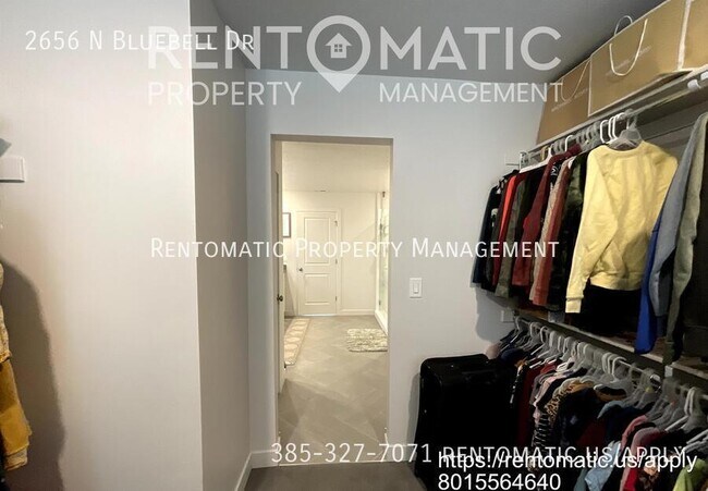 Building Photo - 2656 N Bluebell Dr