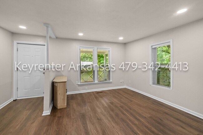Building Photo - Classic Fayetteville Charm Near Dickson Street with Stunning Outdoor Space