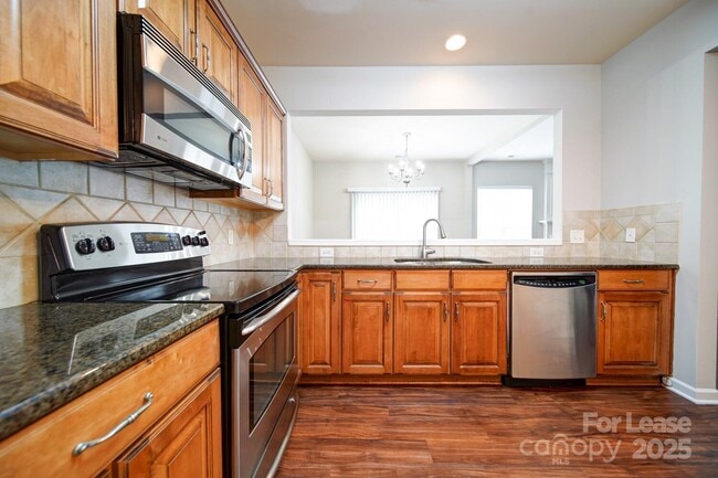 Building Photo - 9821 Carson Whitley Ave