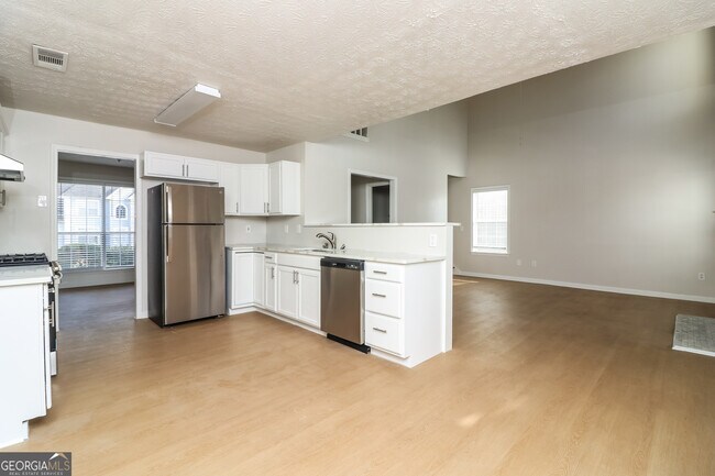 Building Photo - 7915 Clearview Cir