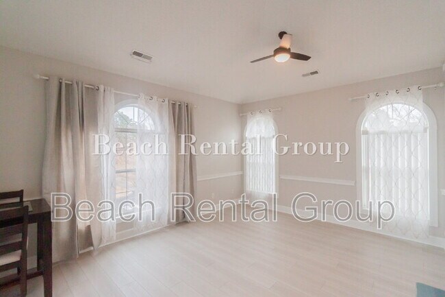 Building Photo - 4729 Wild Iris Dr