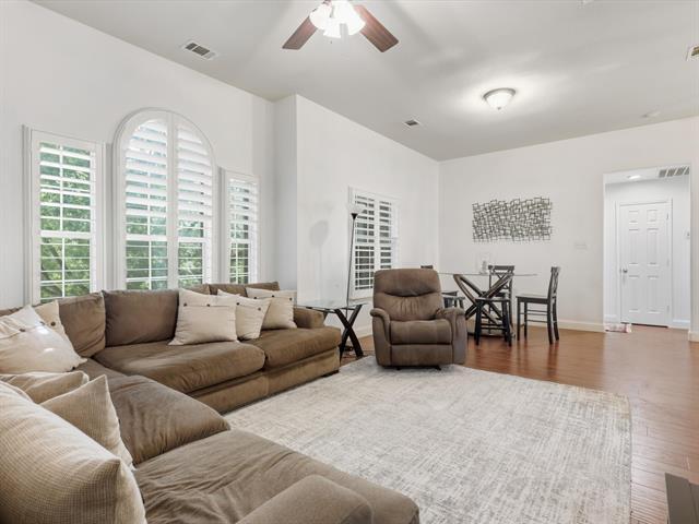 Building Photo - 11398 Plainview Dr
