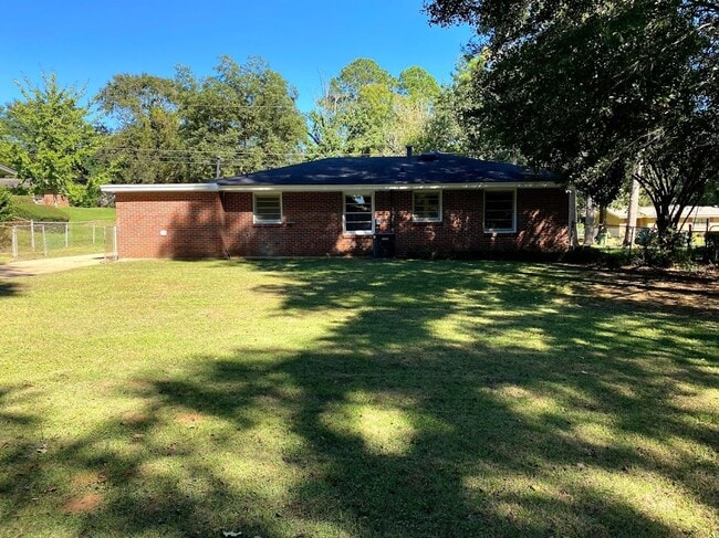 Building Photo - Handsome 3-bedroom just for you !
