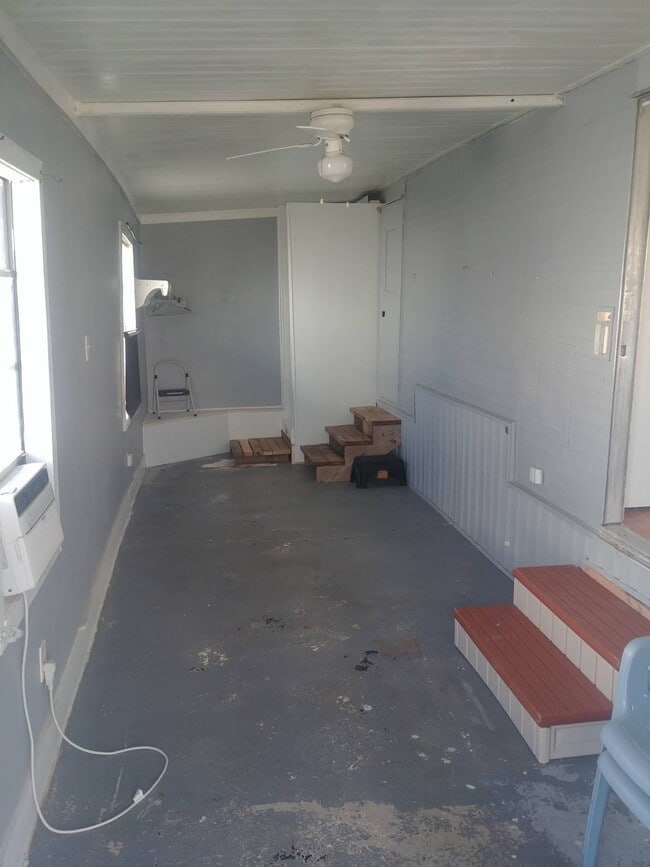 Building Photo - 30346 FL-78