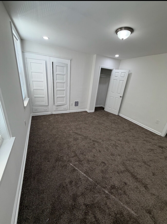 Building Photo - 1534 S 29th St