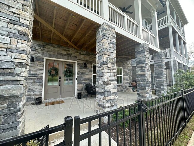 Building Photo - 1486 Fairmont Ave NW